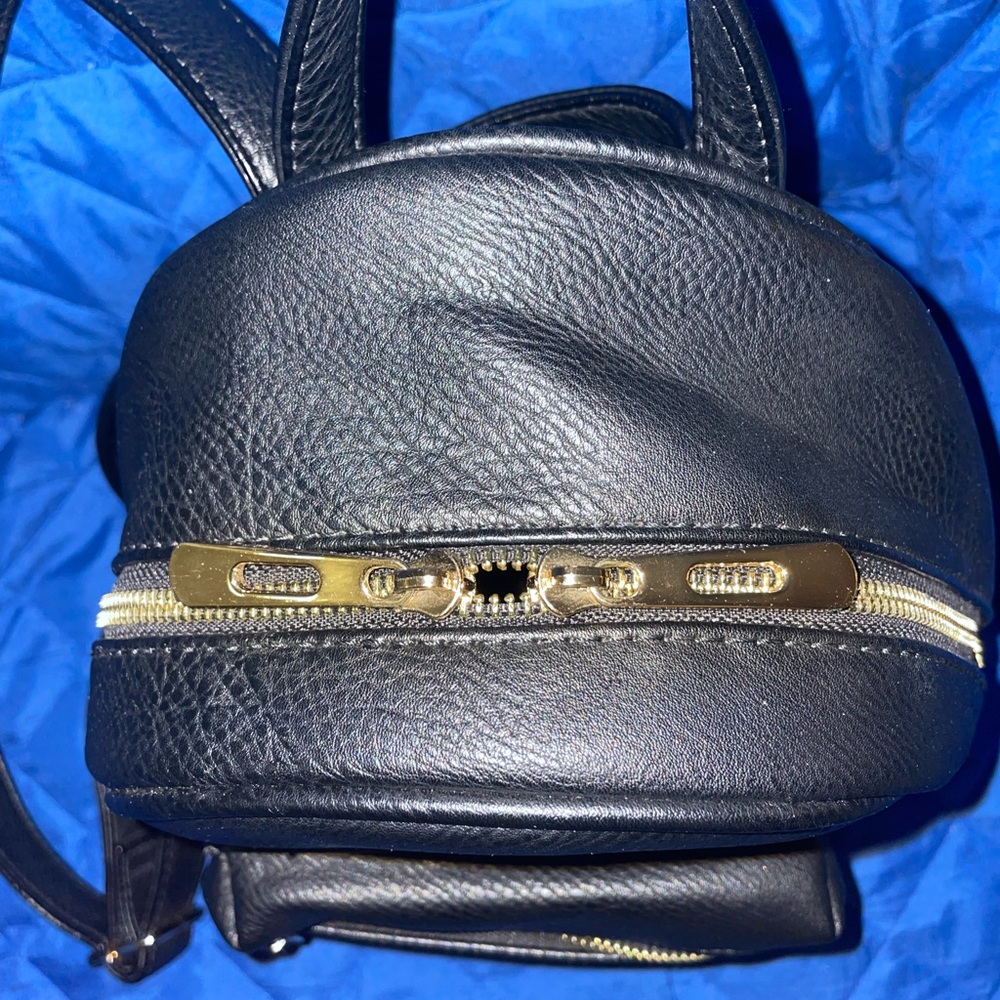 Small Backpack With Adjustable Straps - image 6